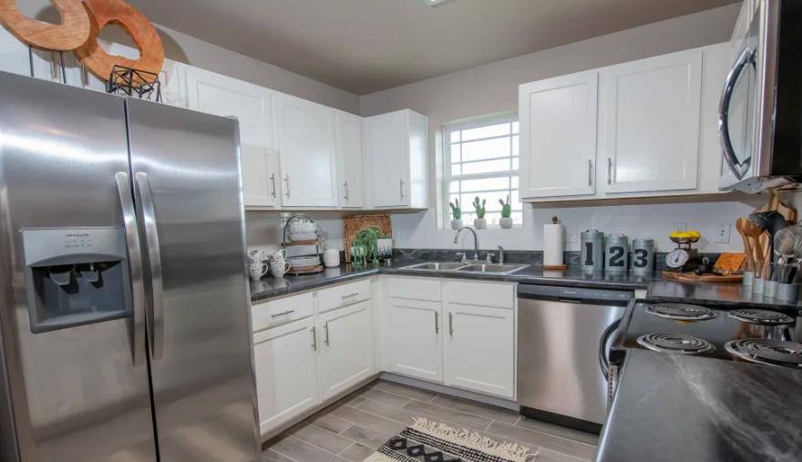 Apartment for rent at Stonehorse Crossing Apartment Homes, 14320 Mezzaluna Ave, Oklahoma City, OK 73134