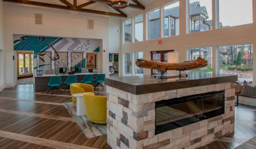 Apartment for rent at Stonehorse Crossing Apartment Homes, 14320 Mezzaluna Ave, Oklahoma City, OK 73134