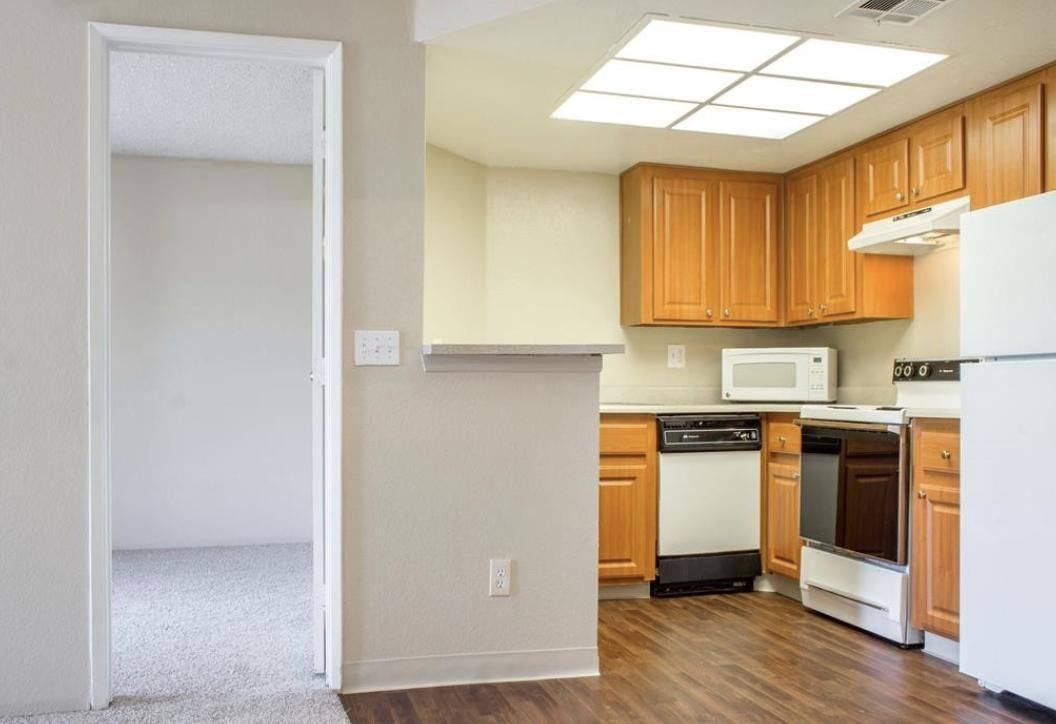 Apartment for rent at Meadow Glen, 4201 W Union Hills Dr, Glendale, AZ 85308
