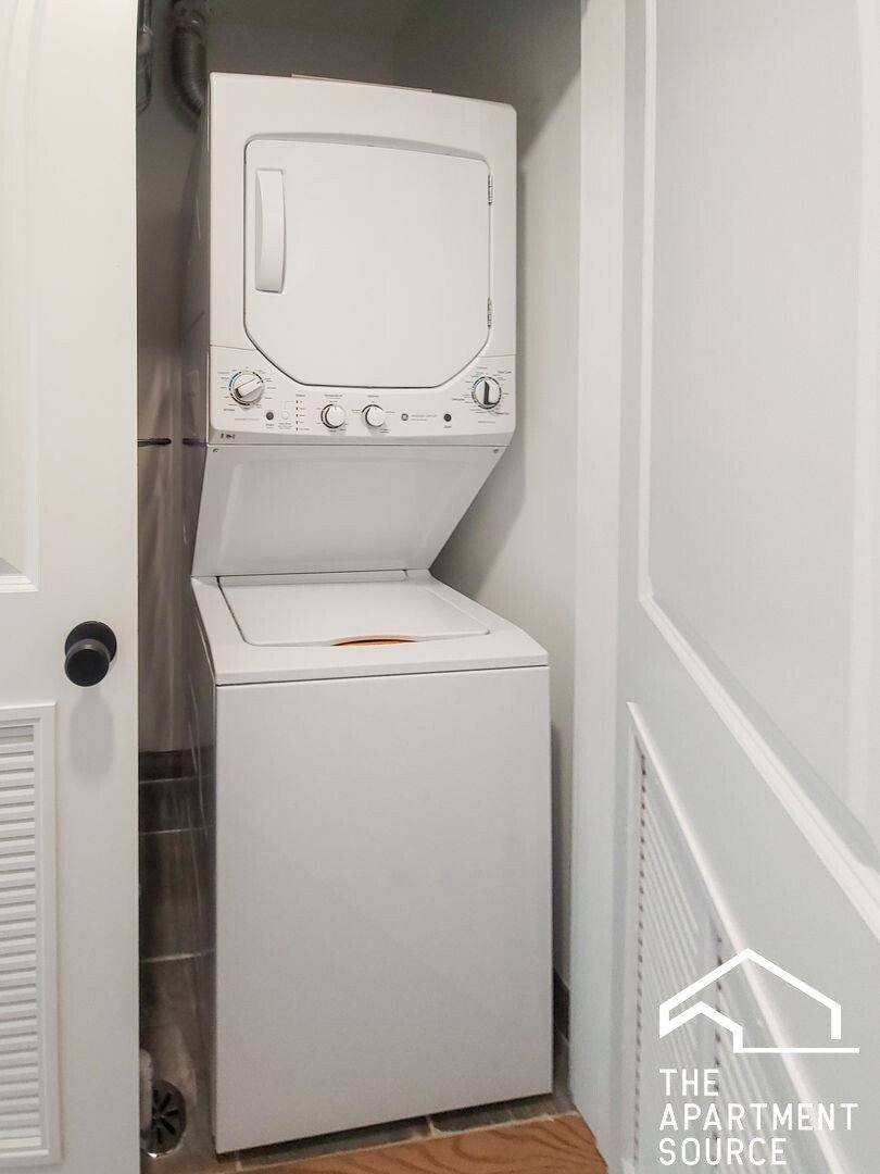 Apartment for rent at 2020 W Montrose Ave #2C, Chicago, IL 60618