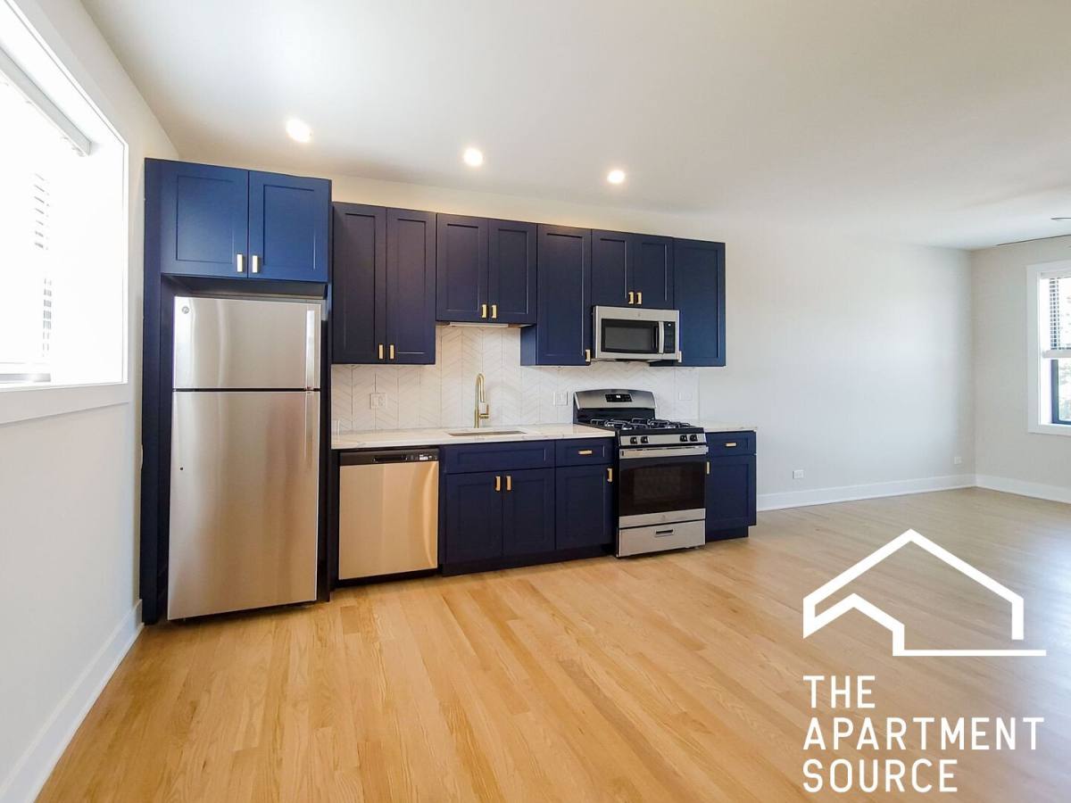 Apartment for rent at 2020 W Montrose Ave #3D, Chicago, IL 60618