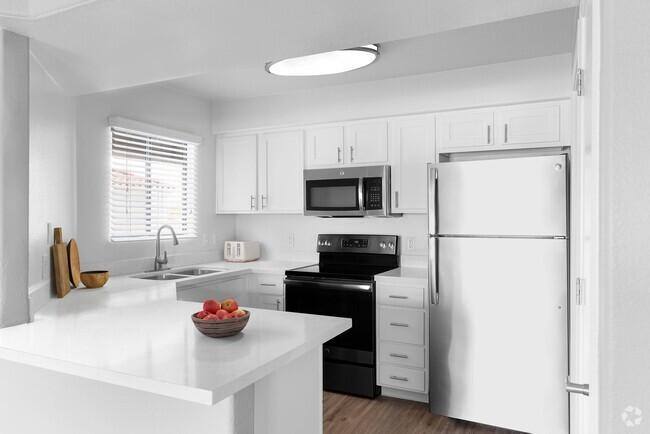 Apartment for rent at Visconti & the Glen, 7979 E Camelback Rd, Scottsdale, AZ 85251