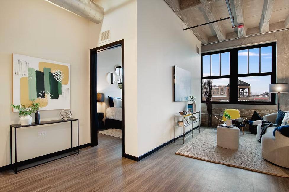 Apartment for rent at 2032 N Clybourn Ave, Chicago, IL 60614