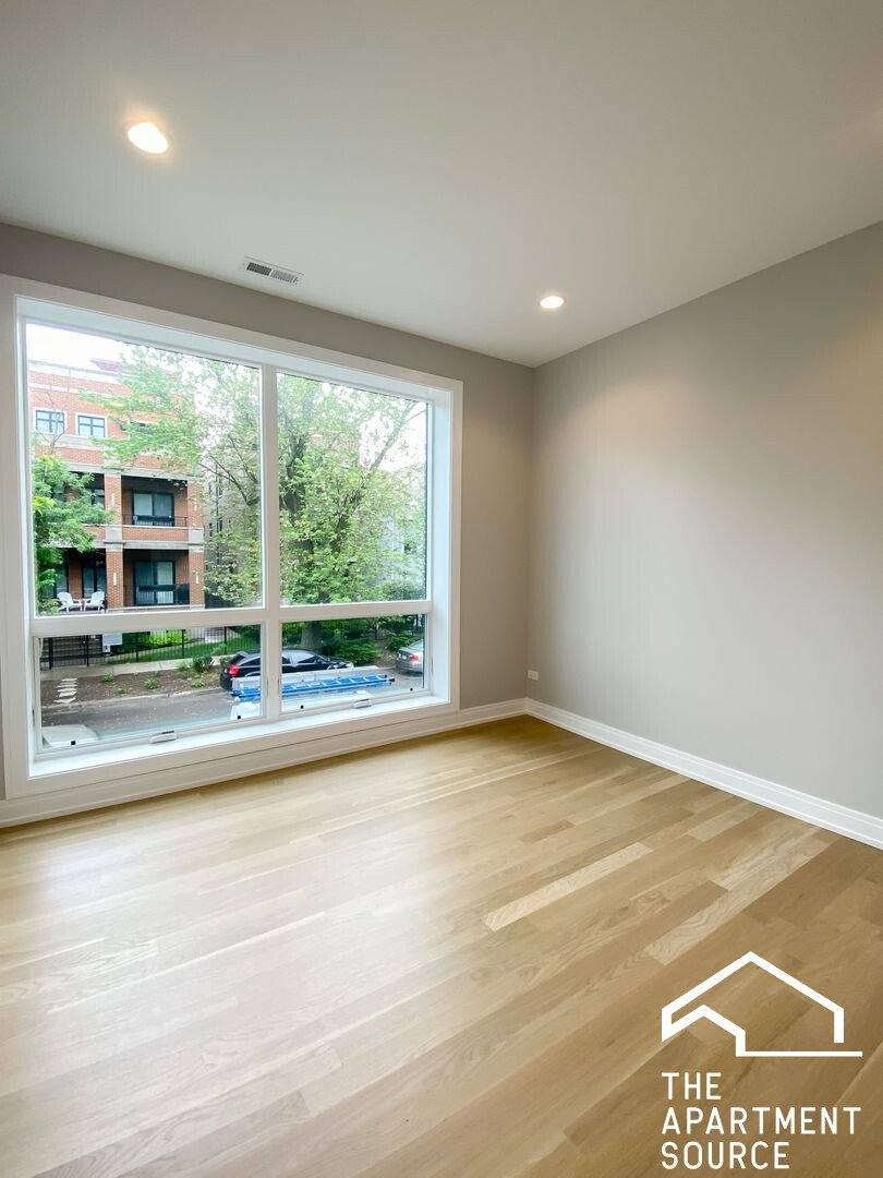 Apartment for rent at 1050 W Cornelia Ave #203, Chicago, IL 60657