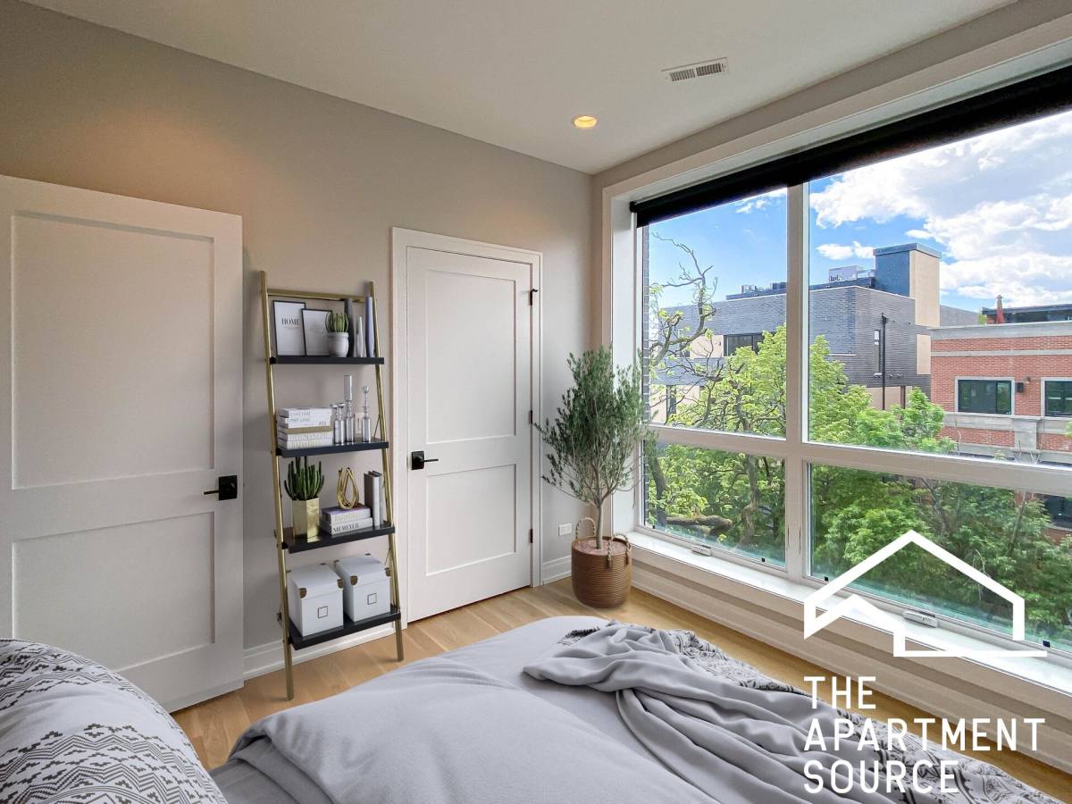 Apartment for rent at 1050 W Cornelia Ave #203, Chicago, IL 60657