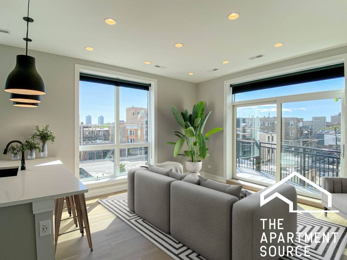 Apartment for rent at 1050 W Cornelia Ave #203, Chicago, IL 60657