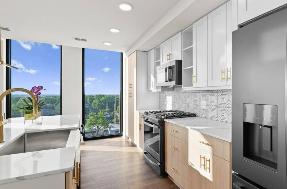 Apartment for rent at 124 E Kingston Ave, Charlotte, NC 28203