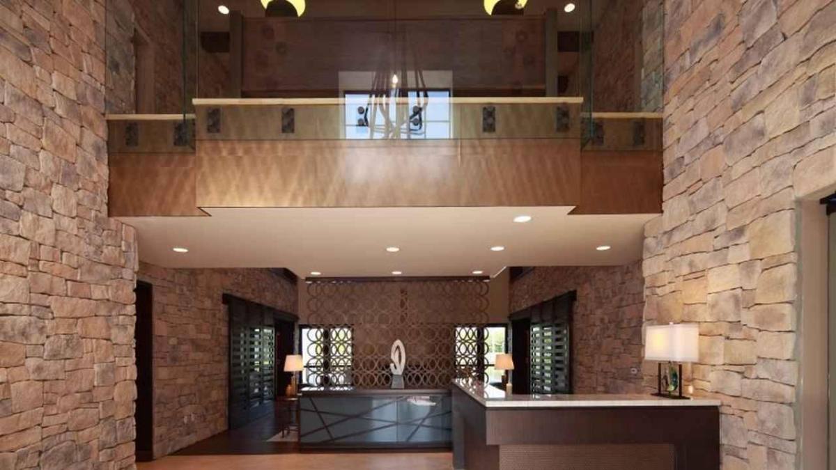 Apartment for rent at 6112 N State Rd, Pompano Beach, FL 33073
