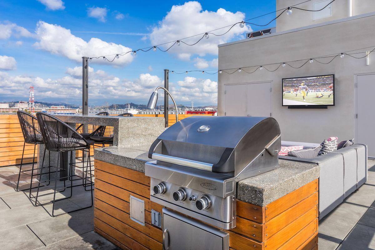 Apartment for rent at 950 E 3rd St, Los Angeles, CA 90012