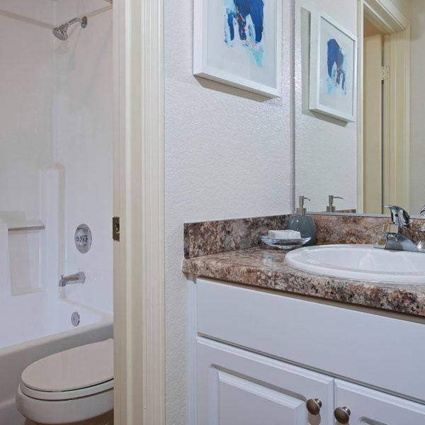 Apartment for rent at La Scala Apartment Homes, 3845 Nobel Dr, San Diego, CA 92122
