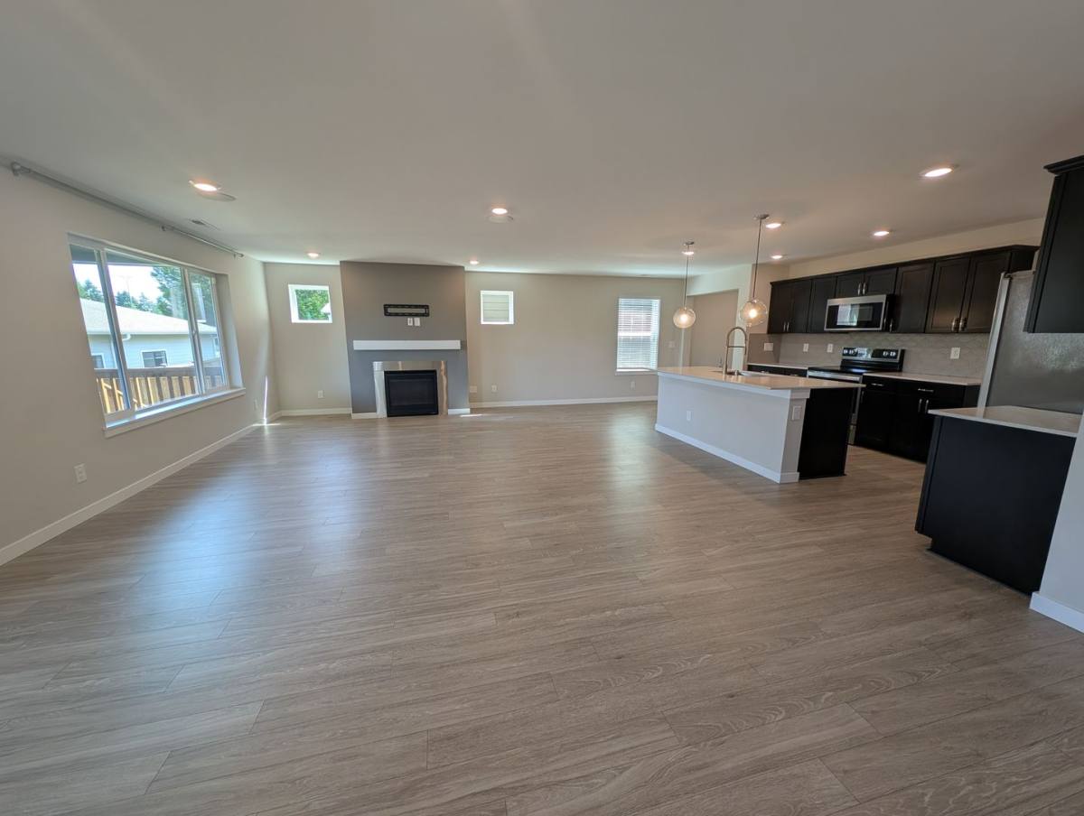 House for rent at 938 Burwood St SE, Lacey, WA 98503