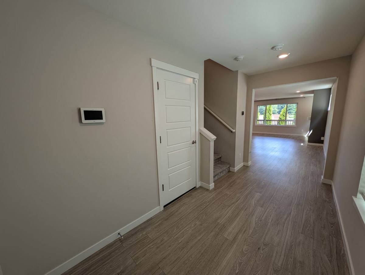 House for rent at 938 Burwood St SE, Lacey, WA 98503