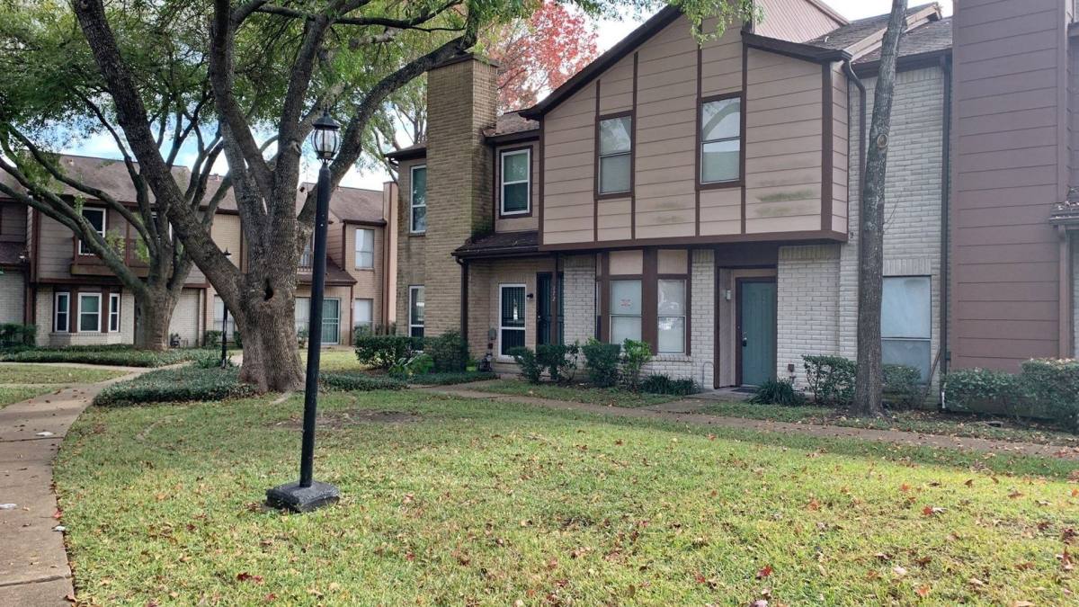 House for rent at 12500 Brookglade Circle, Houston, TX 77099