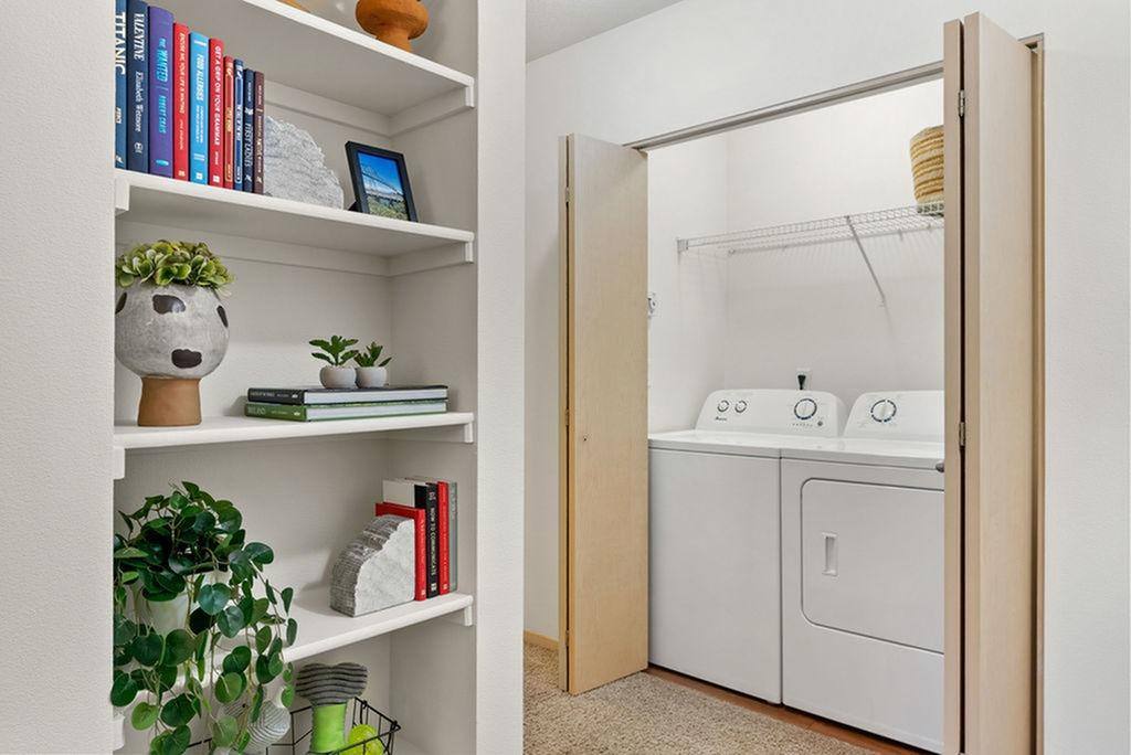 Apartment for rent at Sterling Heights, 1221 SE Ellsworth Rd, Vancouver, WA 98664