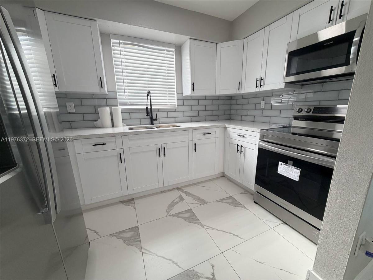 Apartment for rent at 508 E 23rd St #508, Hialeah, FL 33013