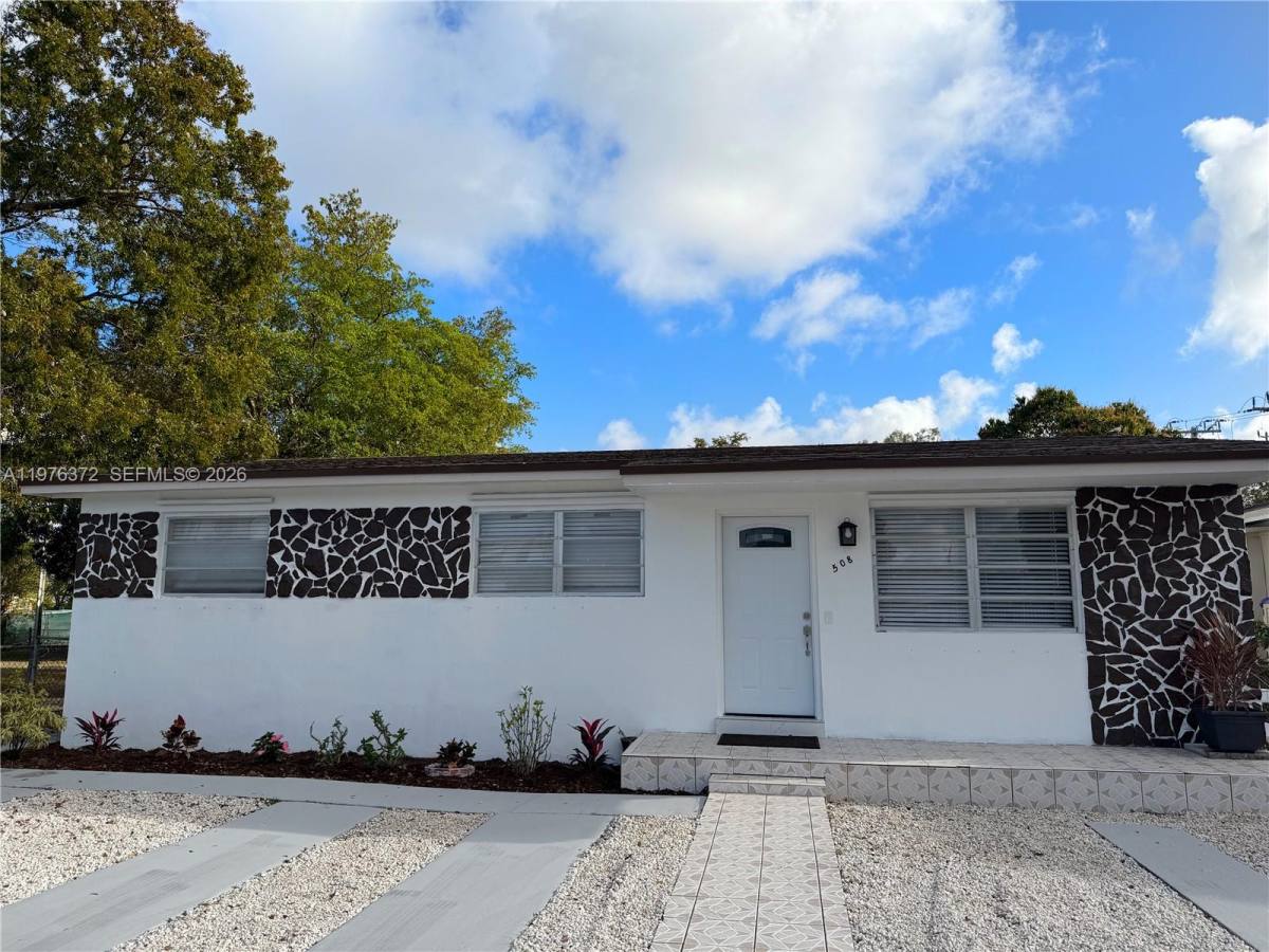 Apartment for rent at 508 E 23rd St #508, Hialeah, FL 33013