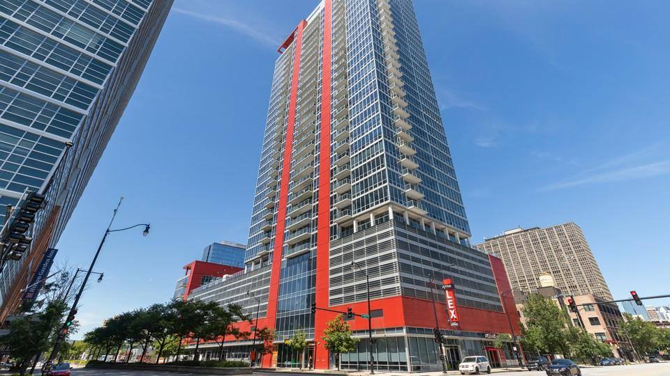 Apartment for rent at 2138 S Indiana Ave, Chicago, IL 60616