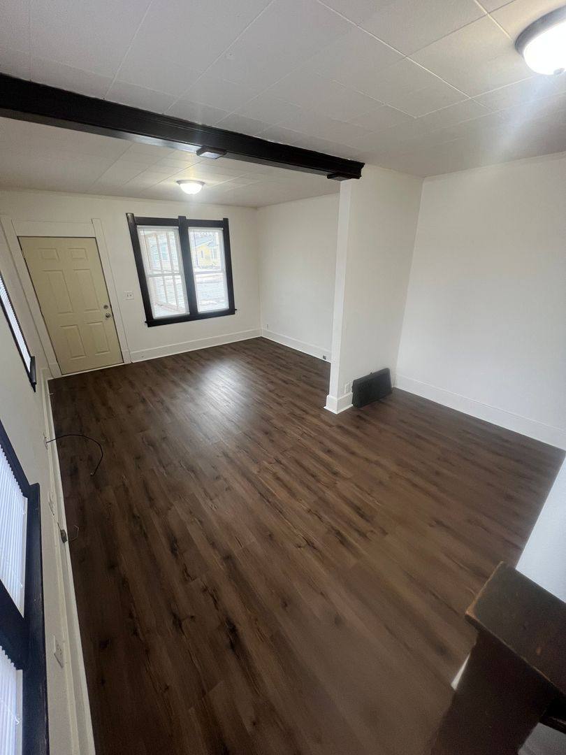 Apartment for rent at 702 N Washington, Aberdeen, SD 57401