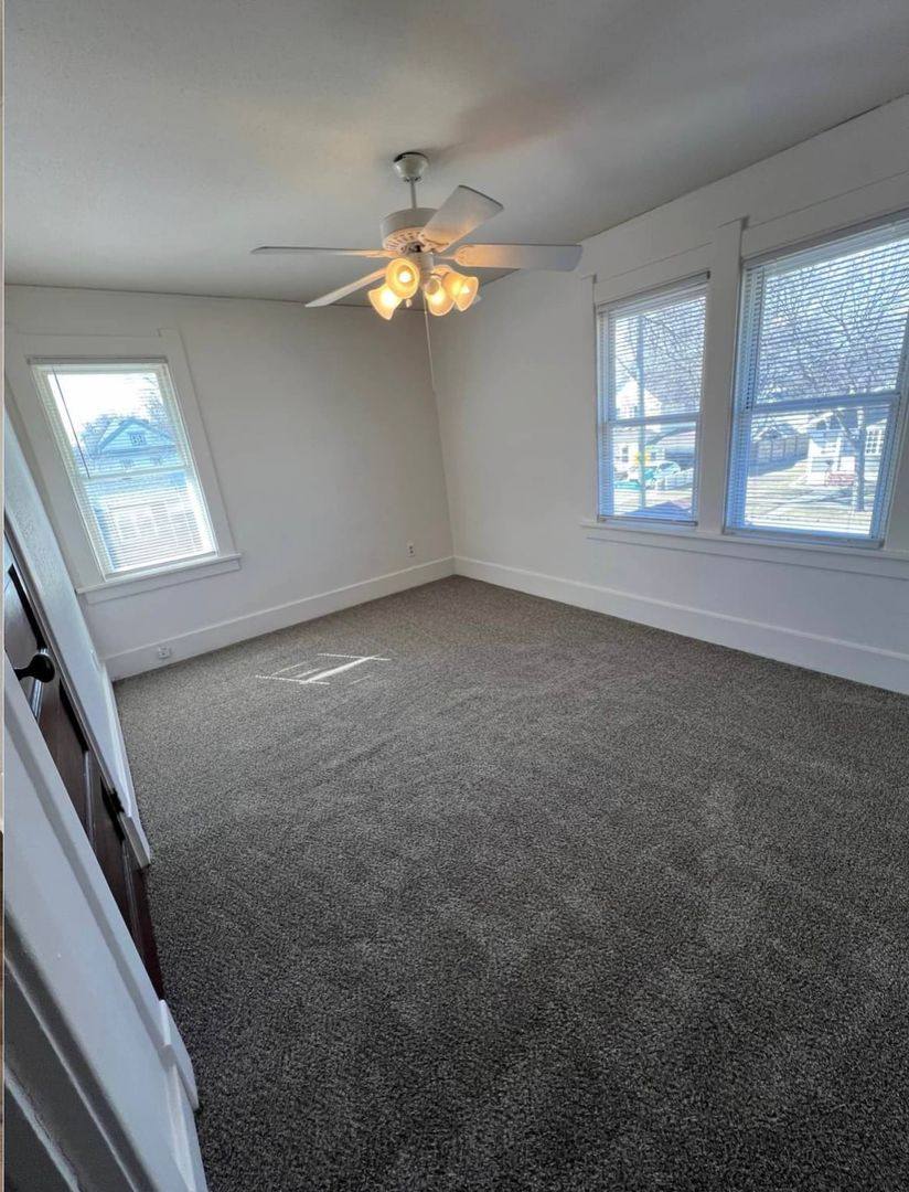 Apartment for rent at 702 N Washington, Aberdeen, SD 57401