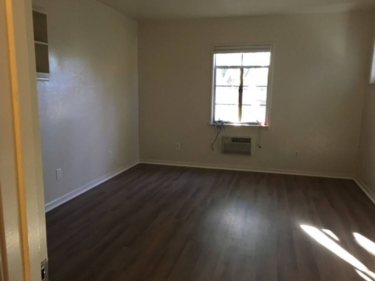 Apartment for rent at 647 D St, Davis, CA 95616