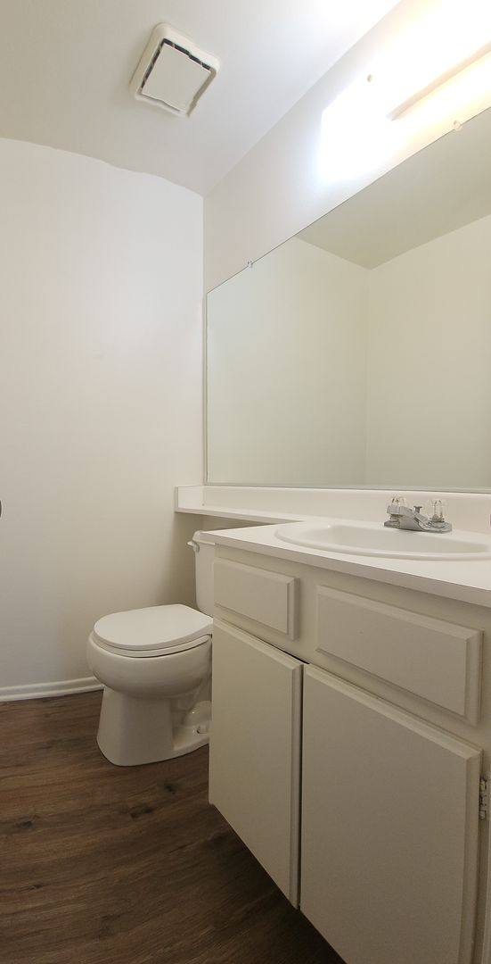 Townhouse for rent at 323 Blackfoot Lane, Ventura, CA 93001