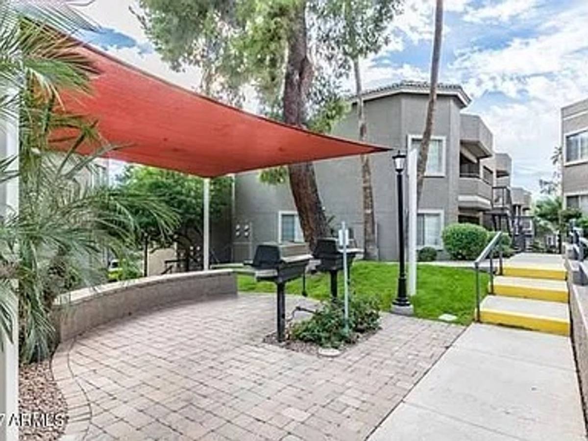 Apartment for rent at 1720 E Thunderbird Rd, Phoenix, AZ 85022