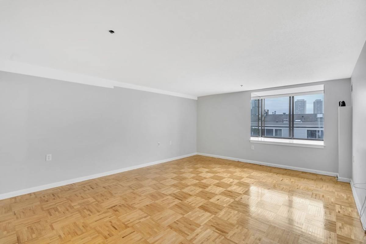 Apartment for rent at 357 Commercial St, Boston, MA 02109