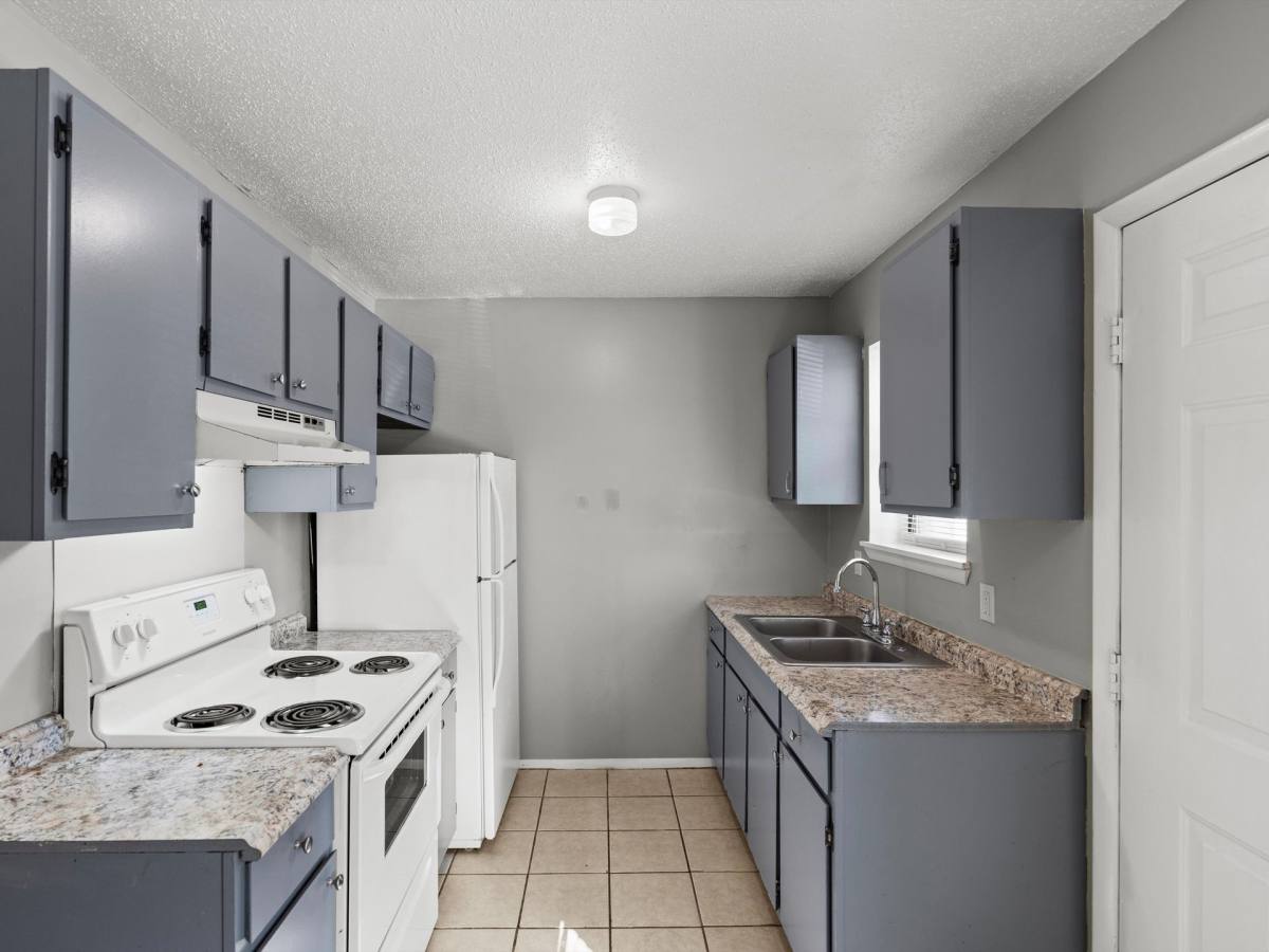Apartment for rent at 4200 Penny St SW, Huntsville, AL 35805