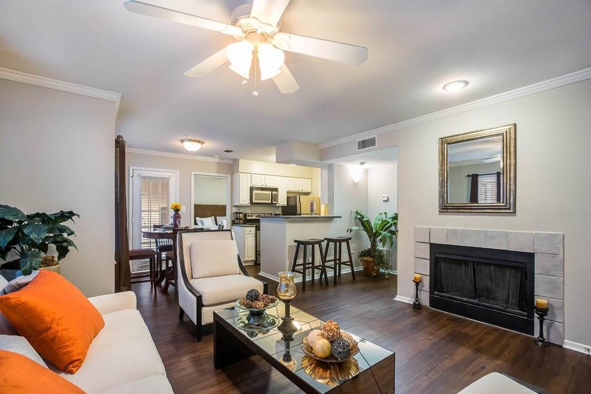 Apartment for rent at Briarhill Luxury Apartment Homes, 1470 Sheridan Rd NE, Atlanta, GA 30324