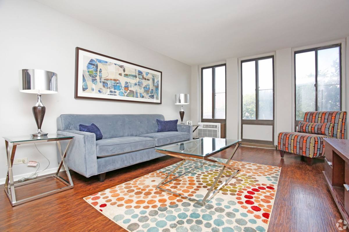 Apartment for rent at 7251 S Shore Dr, Chicago, IL 60649