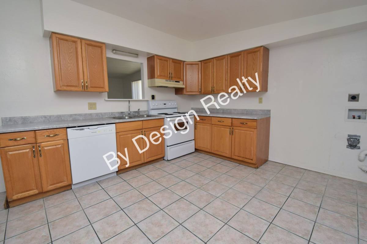 Townhouse for rent at 3156 N Vista Del Forte, Tucson, AZ 85712