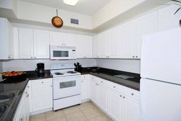 Apartment for rent at Bainbridge at Wellington Green, 2301 Wellington Green Dr, Wellington, FL 33414