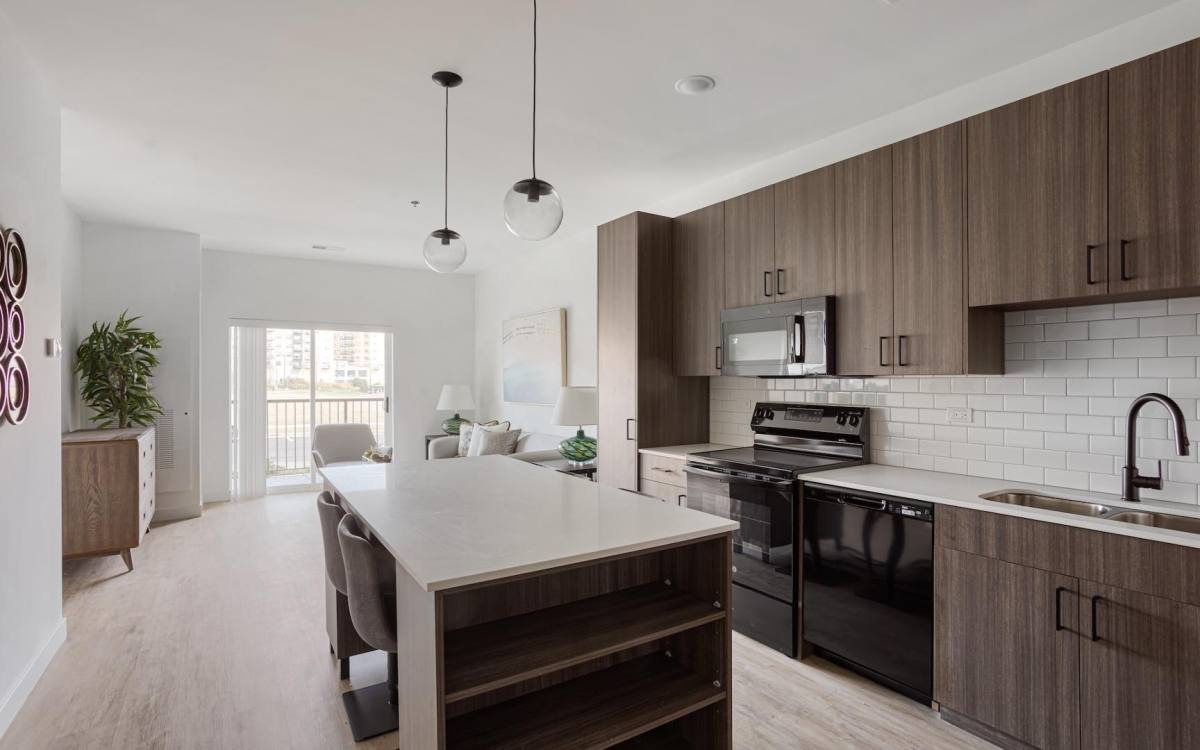 Apartment for rent at 250 Plaza Circle, Mundelein, IL 60060