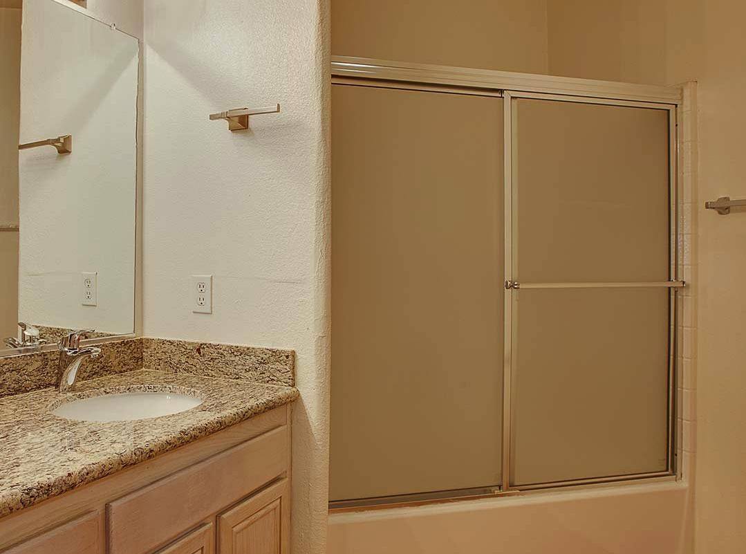 Apartment for rent at The Villas at Park La Brea, 5555 W 6th St, Los Angeles, CA 90036