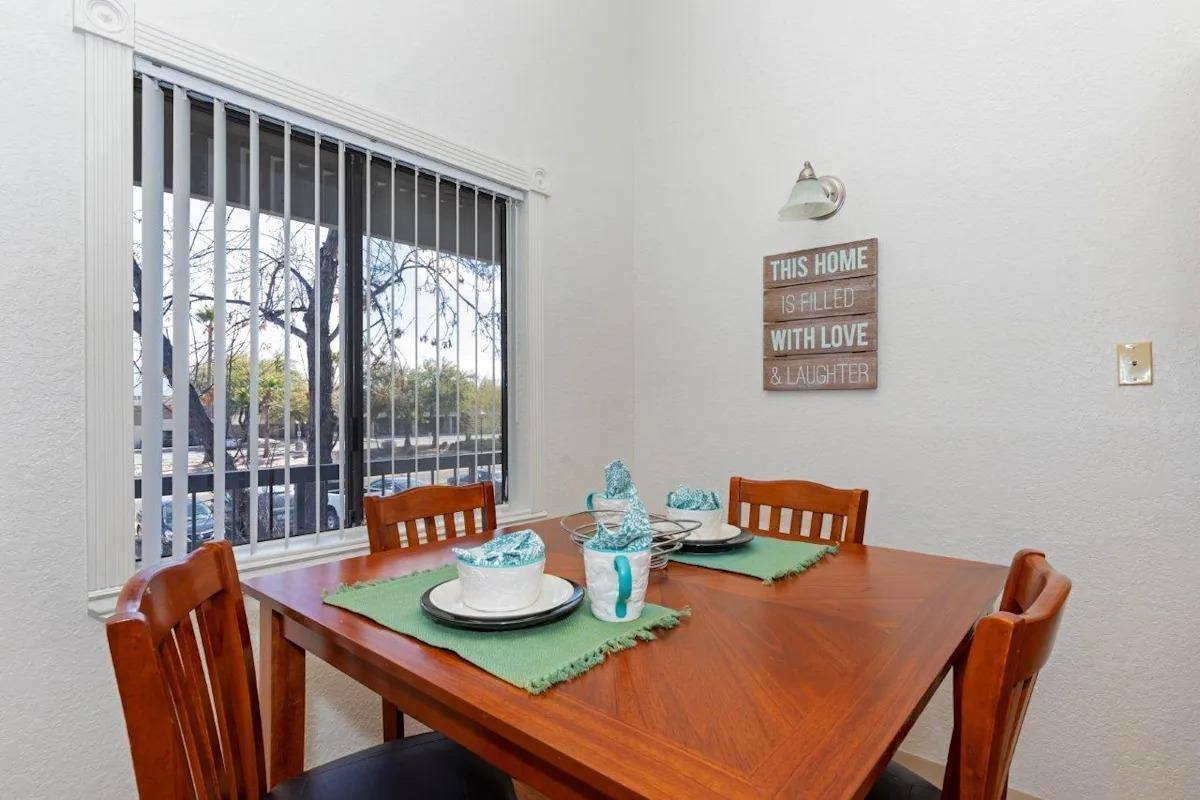 Apartment for rent at The Overlook at Pantano Apartment Homes, 1800 S Pantano Rd, Tucson, AZ 85710