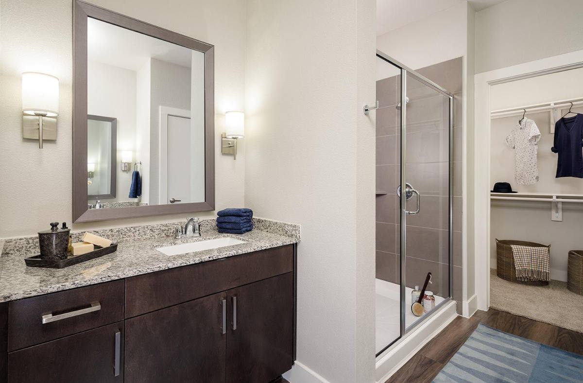 Apartment for rent at 751 N Main St, Mansfield, TX 76063