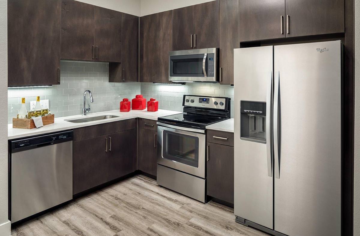 Apartment for rent at 751 N Main St, Mansfield, TX 76063