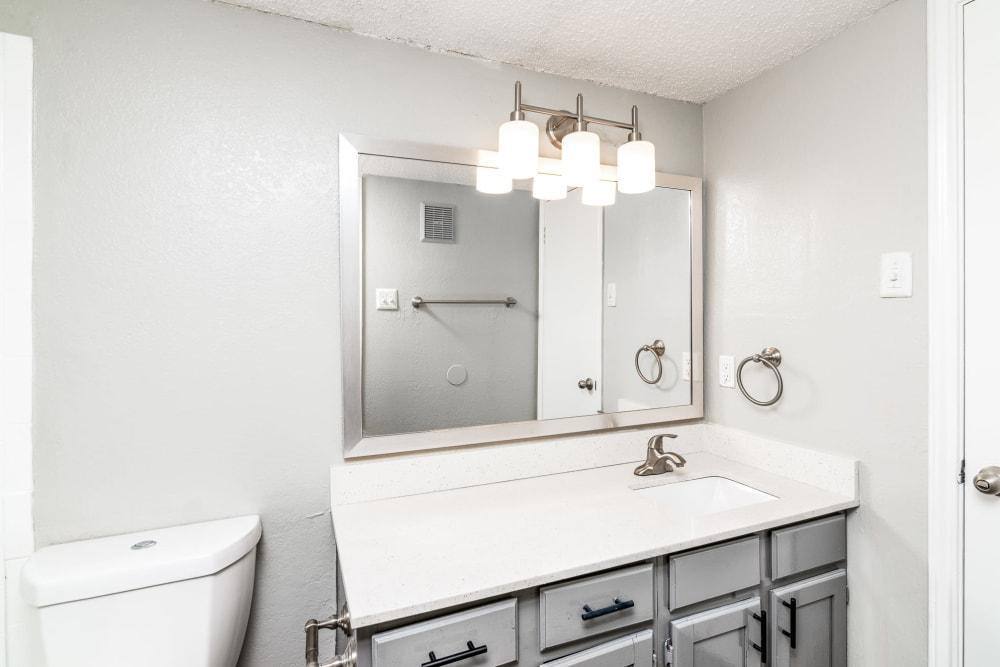 Apartment for rent at Surrey Oaks Apartment Homes, 1814 Estrada Parkway, Irving, TX 75061