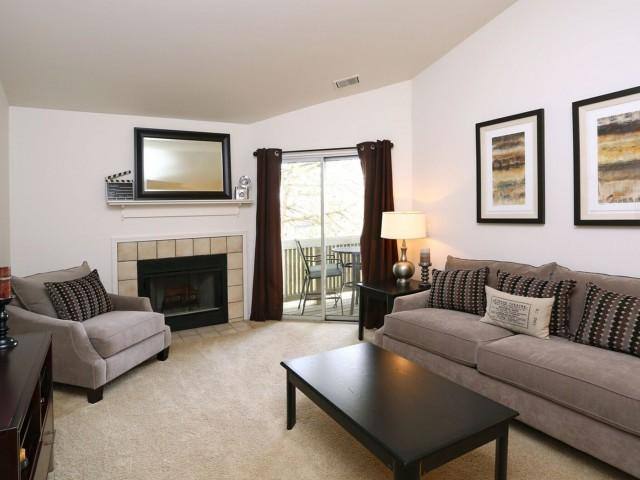 Apartment for rent at 1701 Johnson Dr, Buffalo Grove, IL 60089