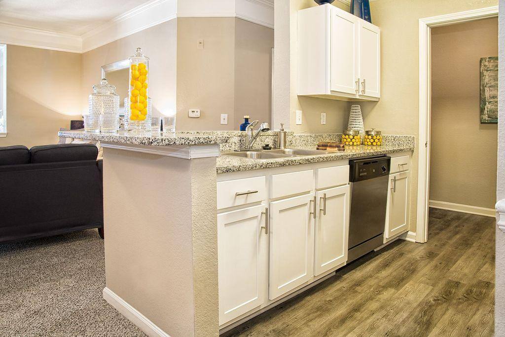Apartment for rent at 1000 Preston Glen Circle, Canton, GA 30114