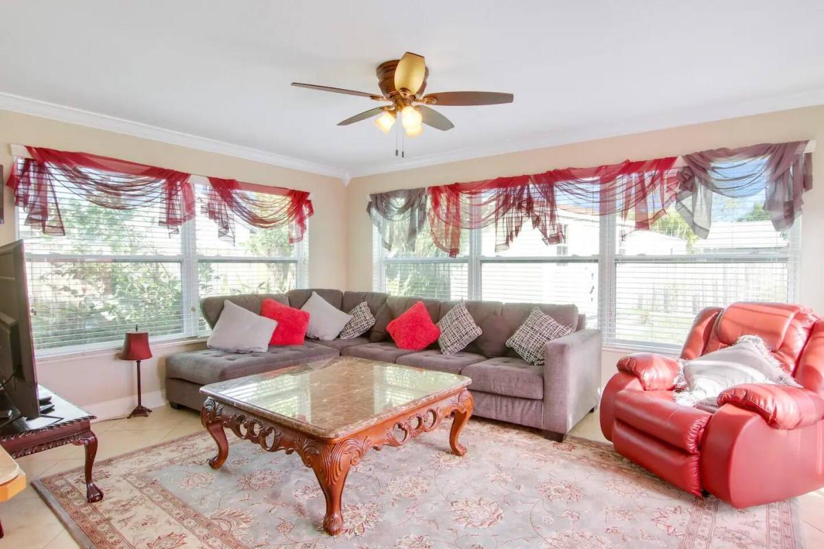 House for rent at 19185 SE Homewood Ave, Jupiter, FL 33469