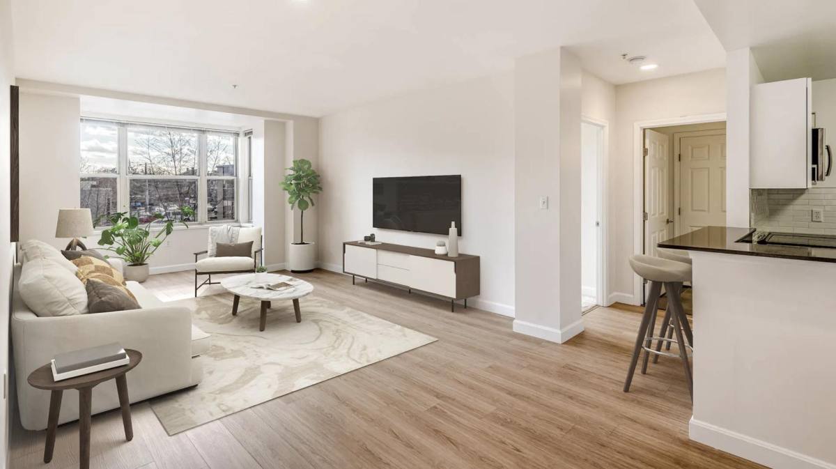 Apartment for rent at 237 Moody St, Waltham, MA 02453