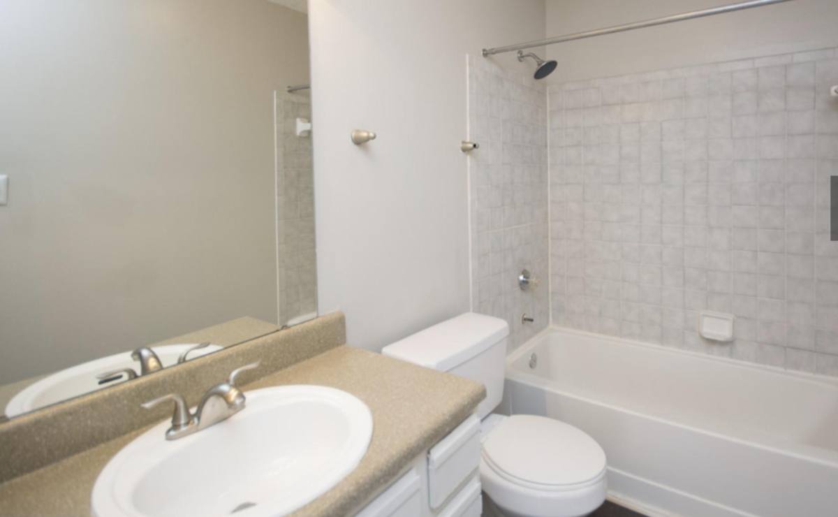 Apartment for rent at Cameron at Hickory Grove, 5625 Keyway Blvd, Charlotte, NC 28215