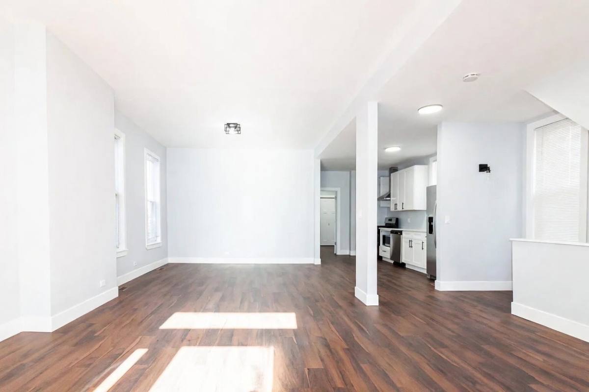 Apartment for rent at 932 N Richmond St #1F, Chicago, IL 60622