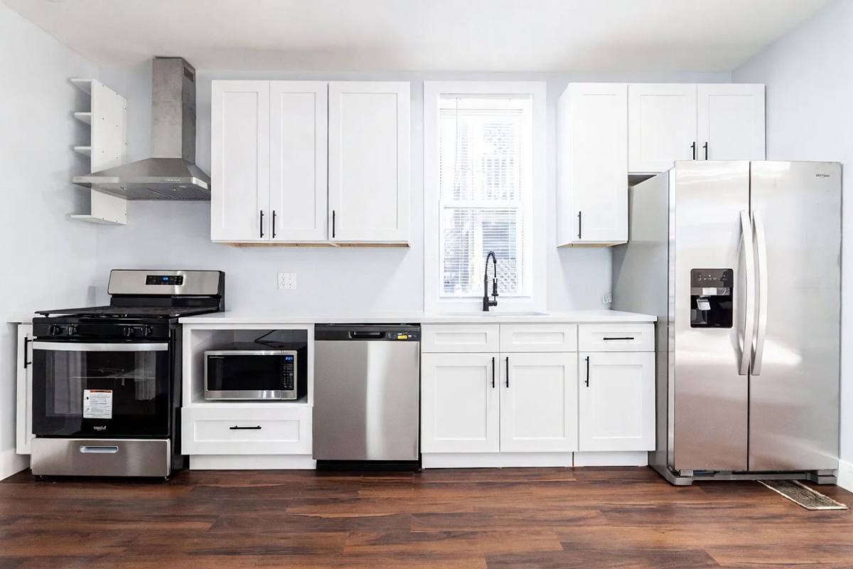 Apartment for rent at 932 N Richmond St #1F, Chicago, IL 60622