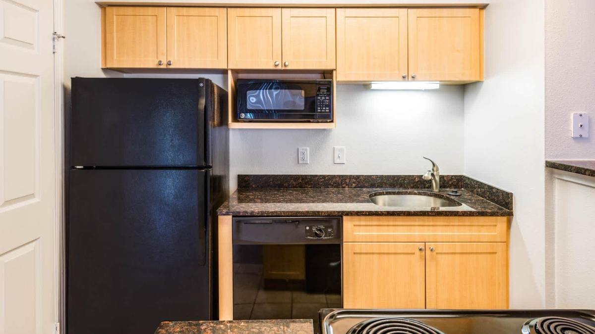 Apartment for rent at Lincoln Heights, 175 Centre St, Quincy, MA 02169