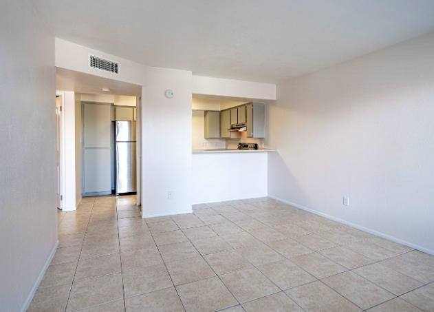 Apartment for rent at Las Colinas, 5704 W Thomas Rd, Phoenix, AZ 85031