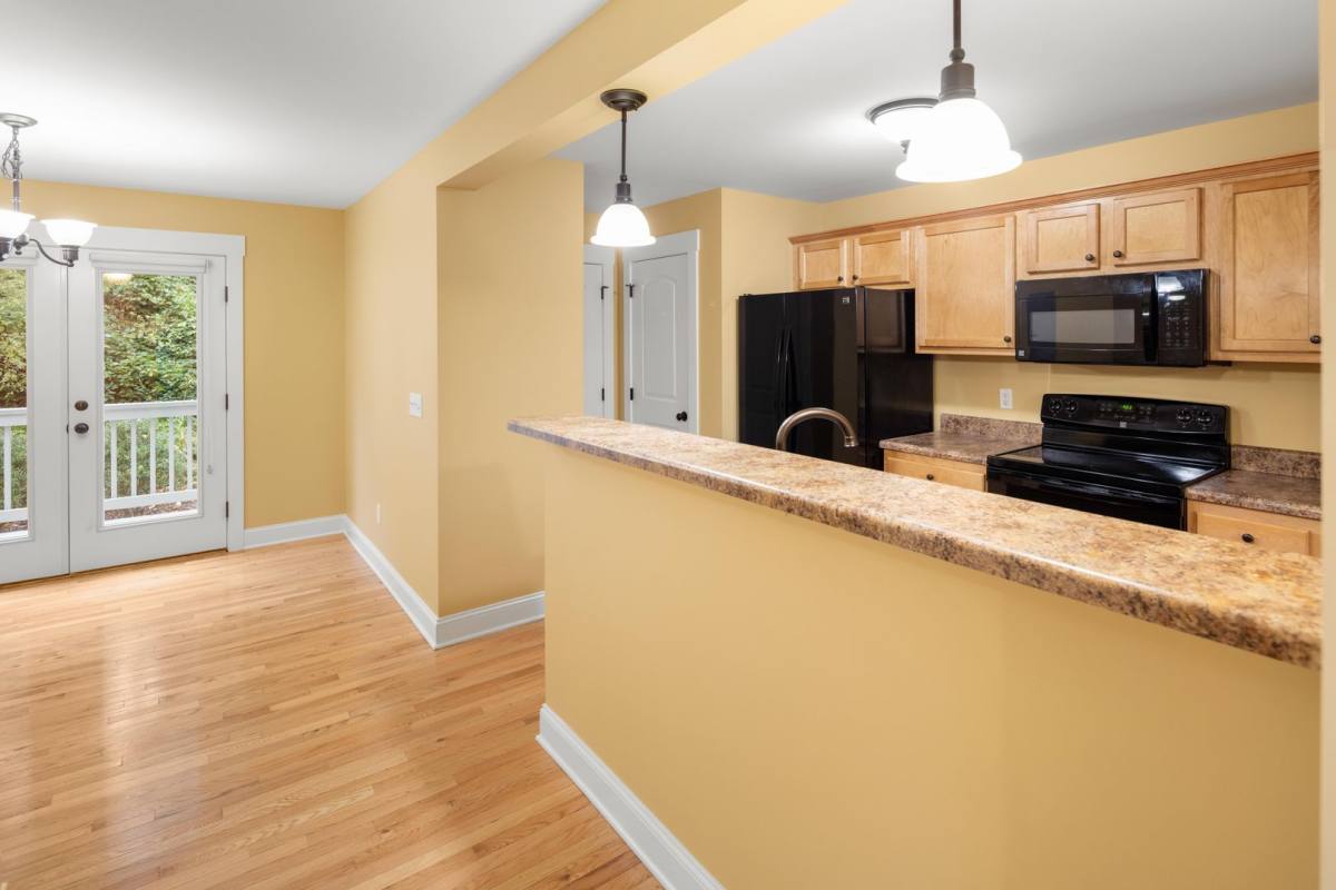 House for rent at 8 Cottage Cove Lane, Asheville, NC 28803
