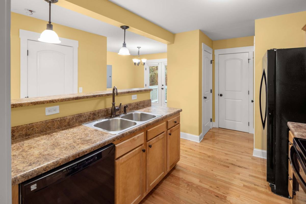 House for rent at 8 Cottage Cove Lane, Asheville, NC 28803