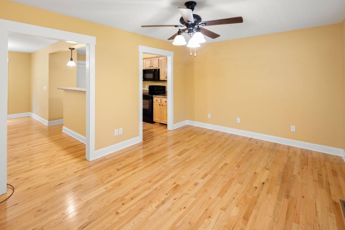 House for rent at 8 Cottage Cove Lane, Asheville, NC 28803